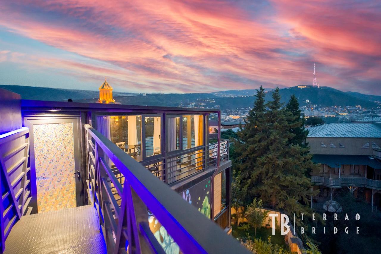 Hotel Terra Bridge Tiflis Exterior foto